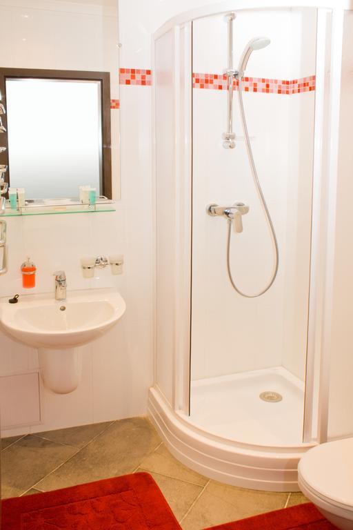 Hotel Kalyna Charkiw Zimmer foto